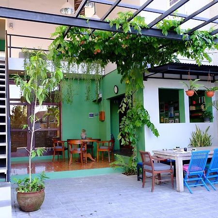 Matta Lodge Kuta Selatan Eksteriør billede