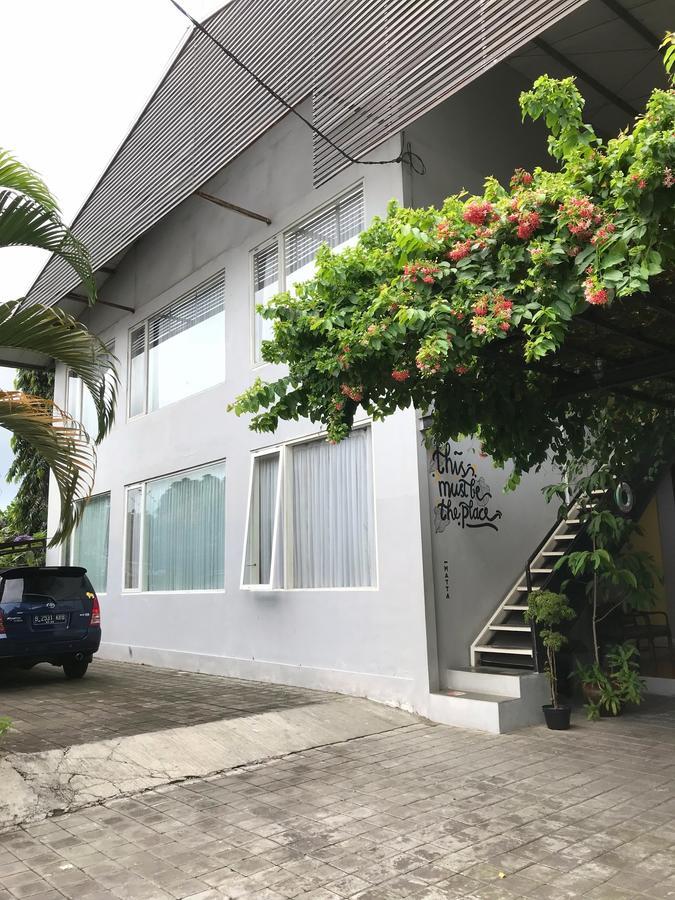 Matta Lodge Kuta Selatan Eksteriør billede